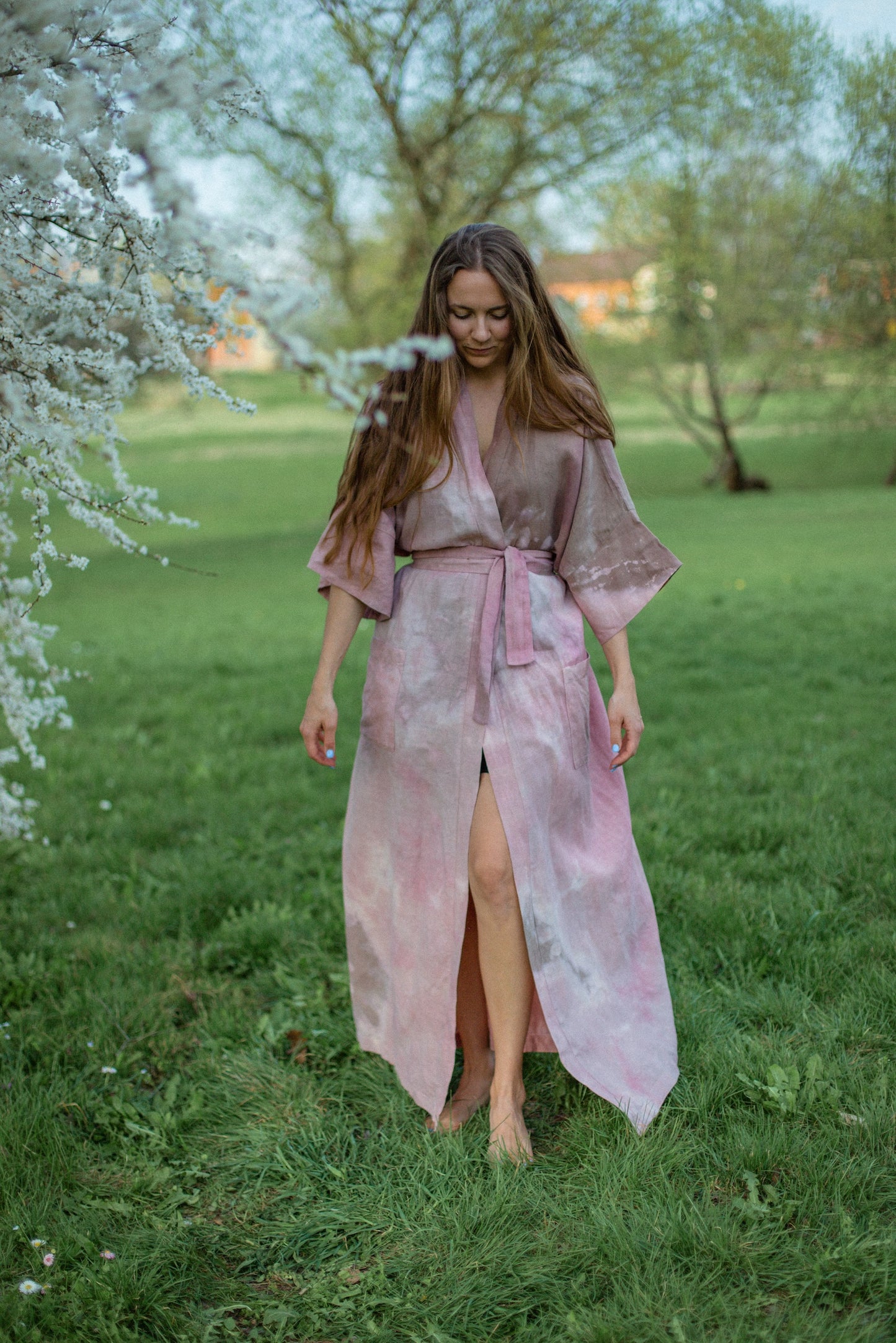 Aaktuāli! Boyfriends robe "Ziemeļu sakura"