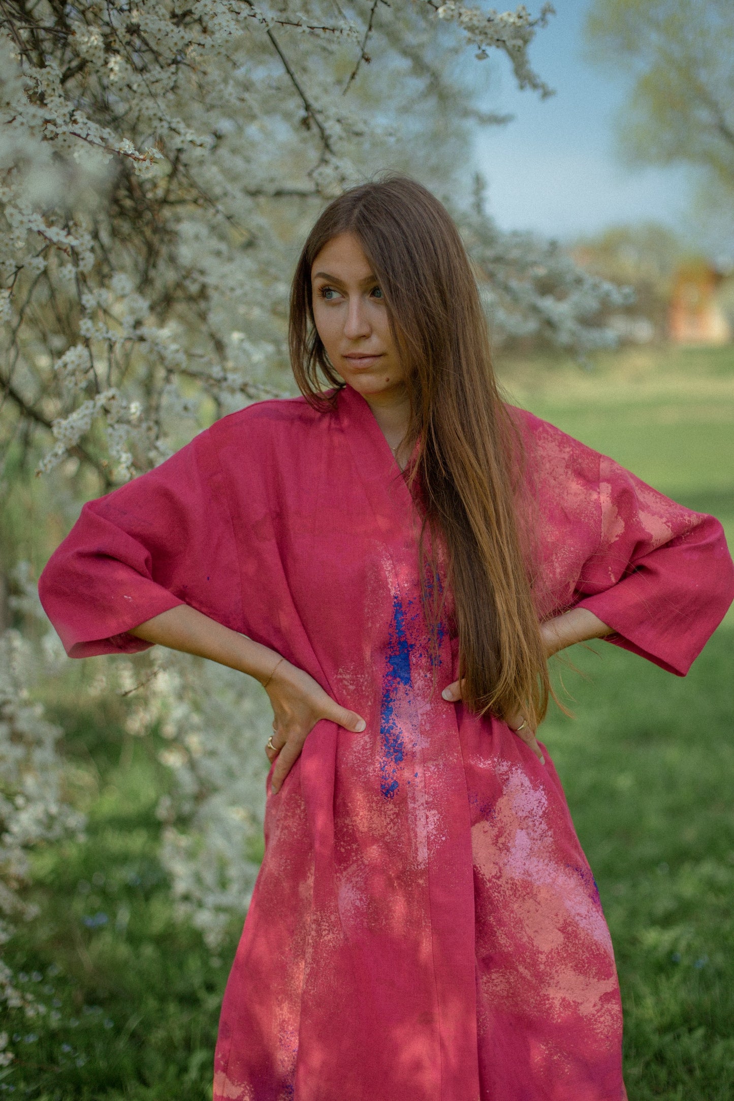 Aaktuāli! Lina kleita "Maigā Vudstoka"