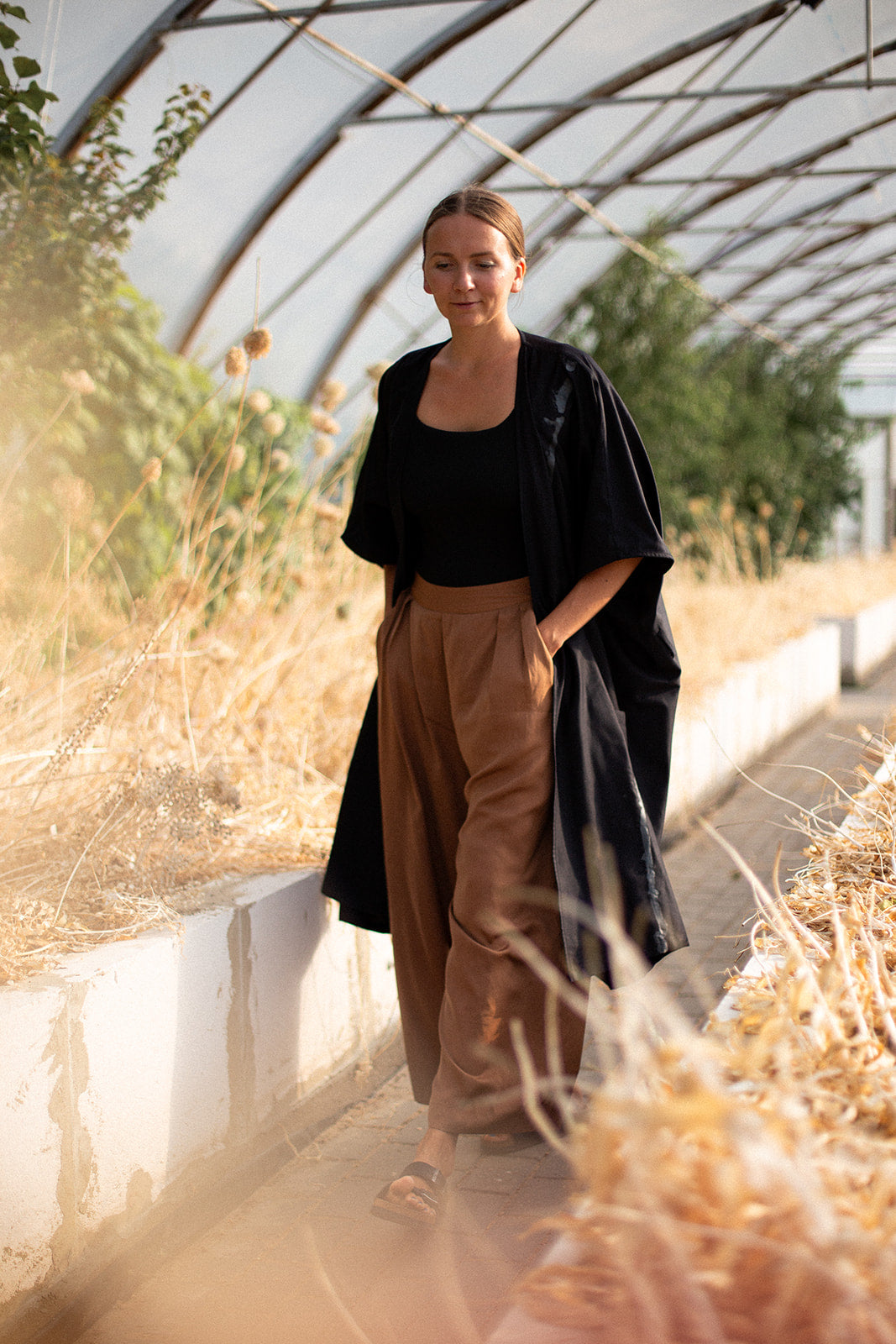 Satīna īsais kimono "Arhitekte"