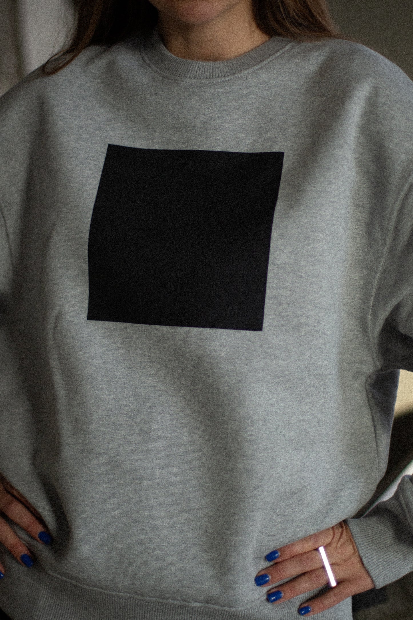 Aktuāli! Unisex džemperis "KVADRĀTS I"
