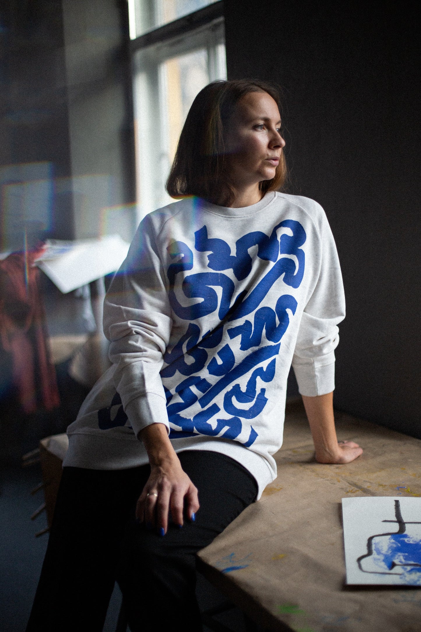AATLAIDE -20% Balts unisex džemperis "Tavas smadzenes ir skaistas"